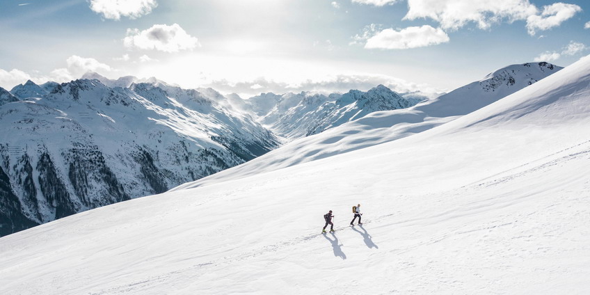 052_Mountaineer_01.jpg